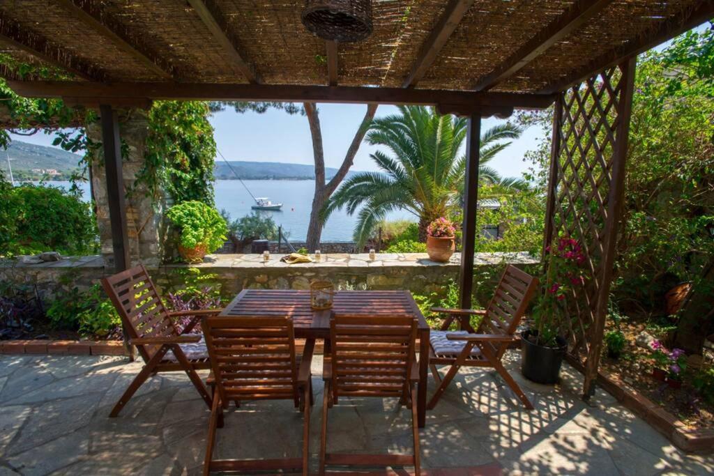 Natali'S Villa By The Sea Kato Gatzea Exterior photo